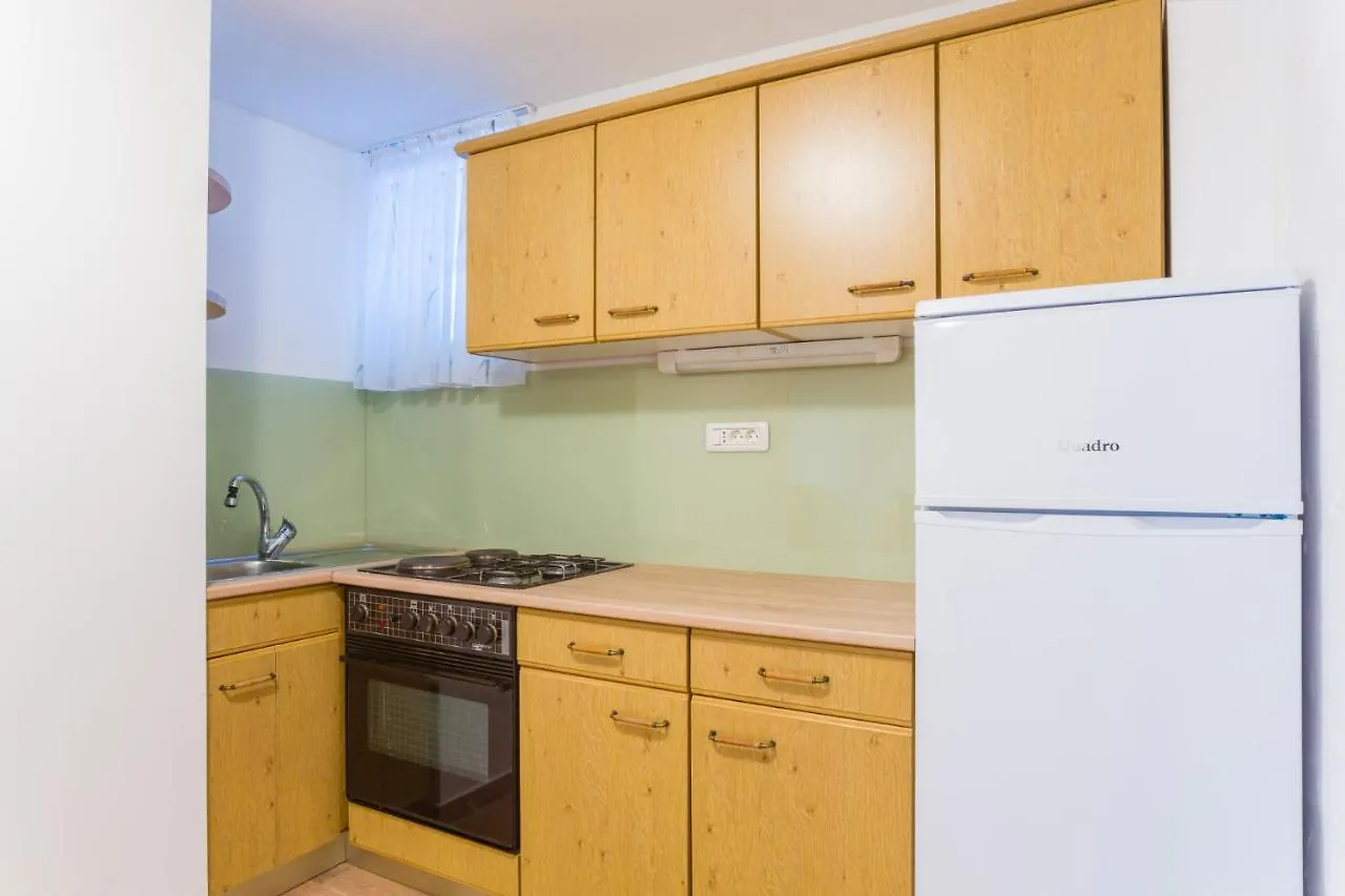 Barbic Apartment Medulin